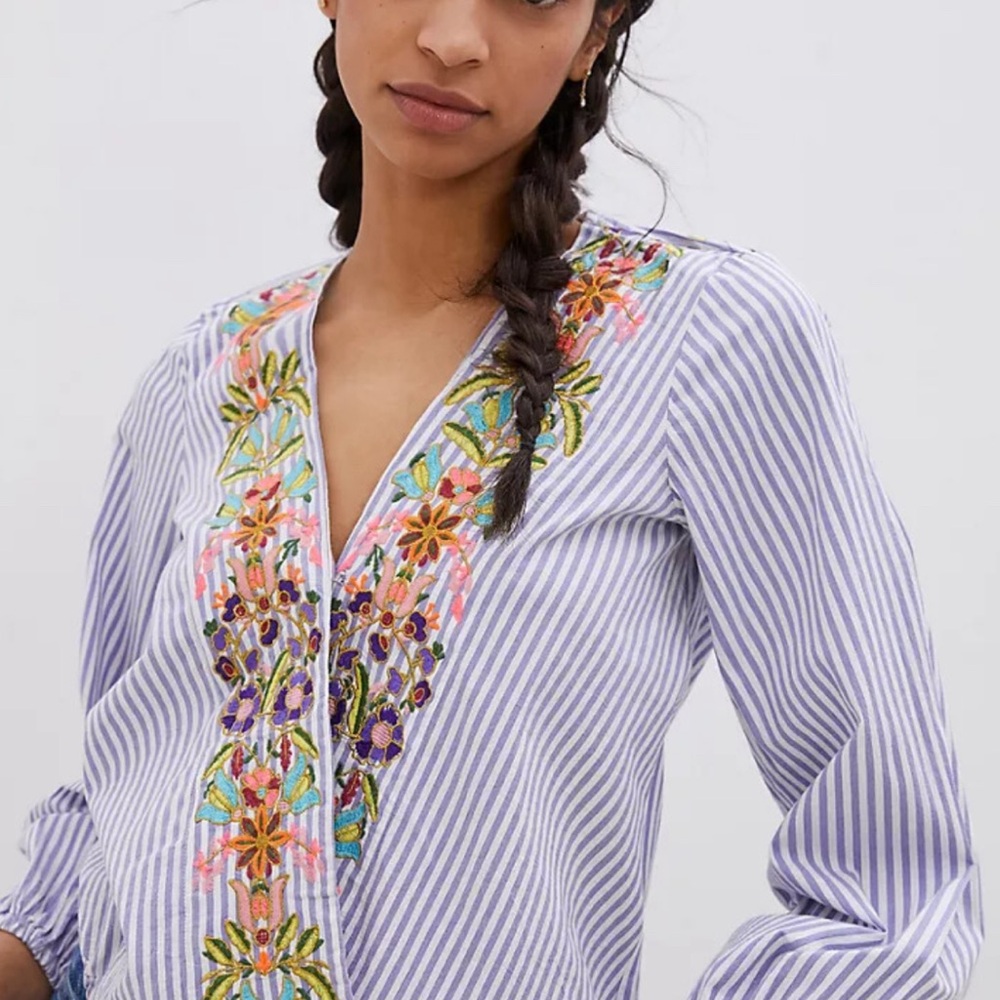 Anthropologie Artemis Embroidered FLOWERs striped Blouse top XS blue color